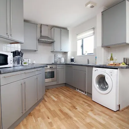 Dray Court - Luxury 2 Bedroom Apartment Cardiff Exterior photo