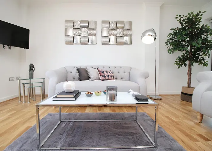Dray Court - Luxury 2 Bedroom Apartment