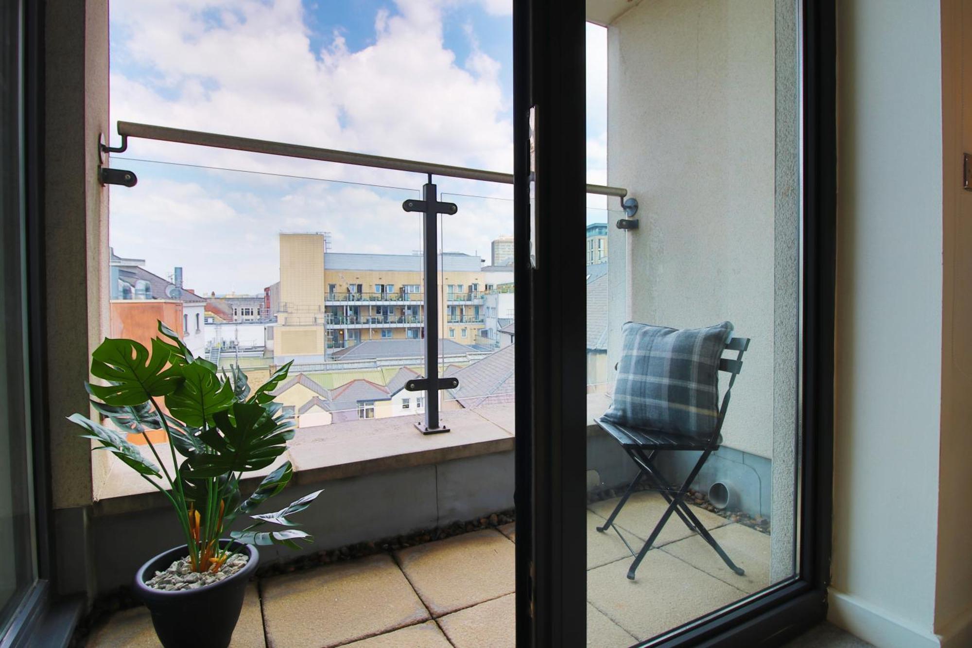 Dray Court - Luxury 2 Bedroom Apartment